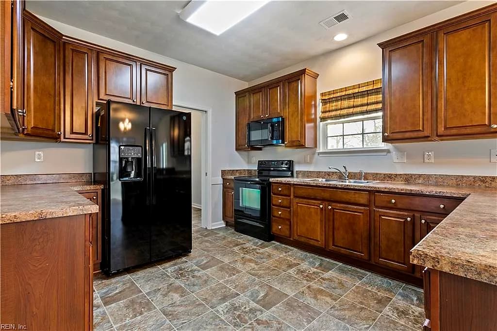 60 Manilla LN, HAMPTON VA 23669 thumb 10