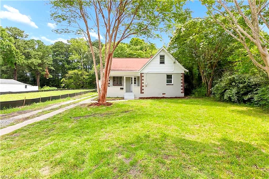 6002 Potomac AVE, NEWPORT NEWS VA 23605 - Photo 3