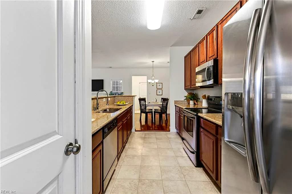 816 Great Marsh AVE, CHESAPEAKE VA 23320 thumb 11