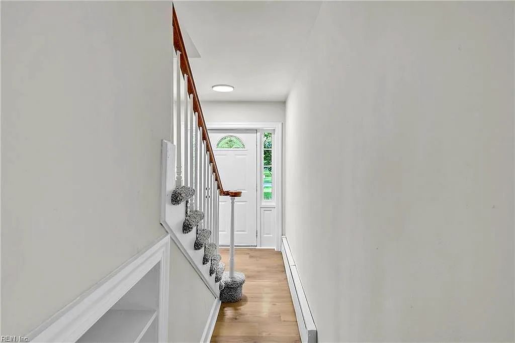 42 rens RD, POQUOSON VA 23662 thumb 8