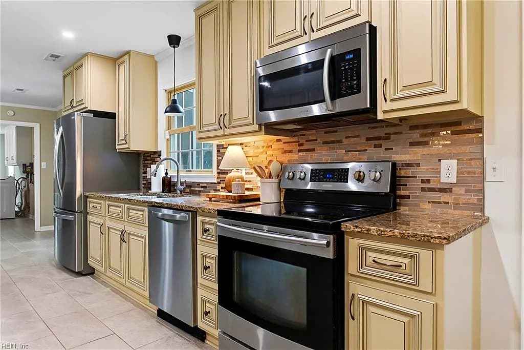 202 Cannister CT, HAMPTON VA 23669 thumb 6