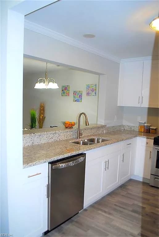948 Allendale DR, HAMPTON VA 23669 - Photo 5