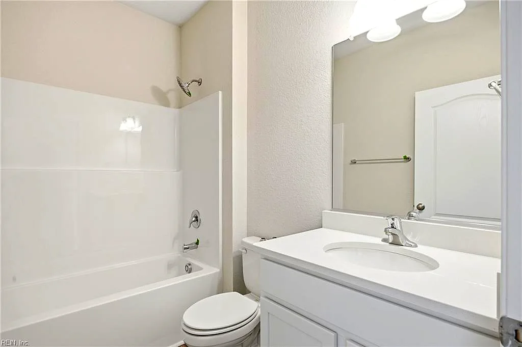 325 Tarn CT, SUFFOLK VA 23434 - Photo 4