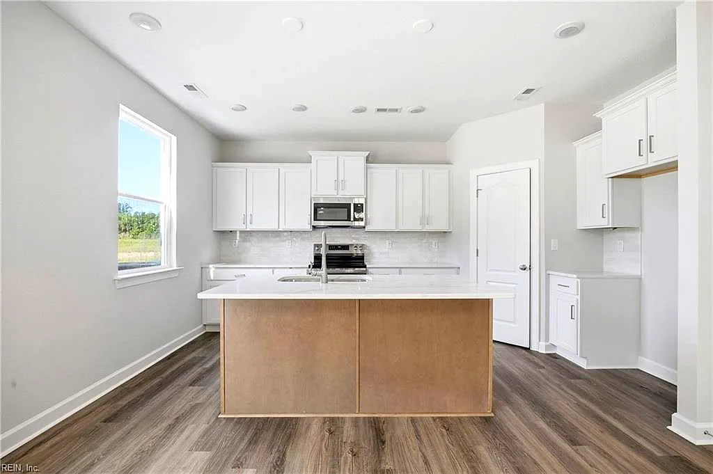 325 Tarn CT, SUFFOLK VA 23434 thumb 8