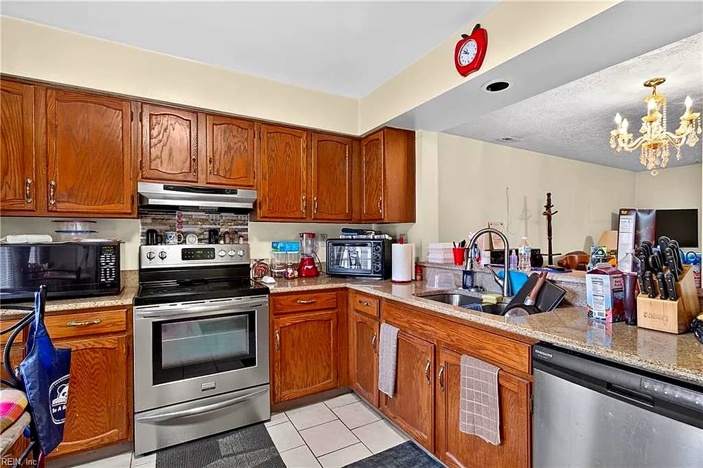 937 Monarch DR, VIRGINIA BEACH VA 23462 - Photo 5