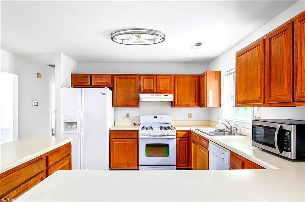 11448 Doles RD, IVOR VA 23866 thumb 8