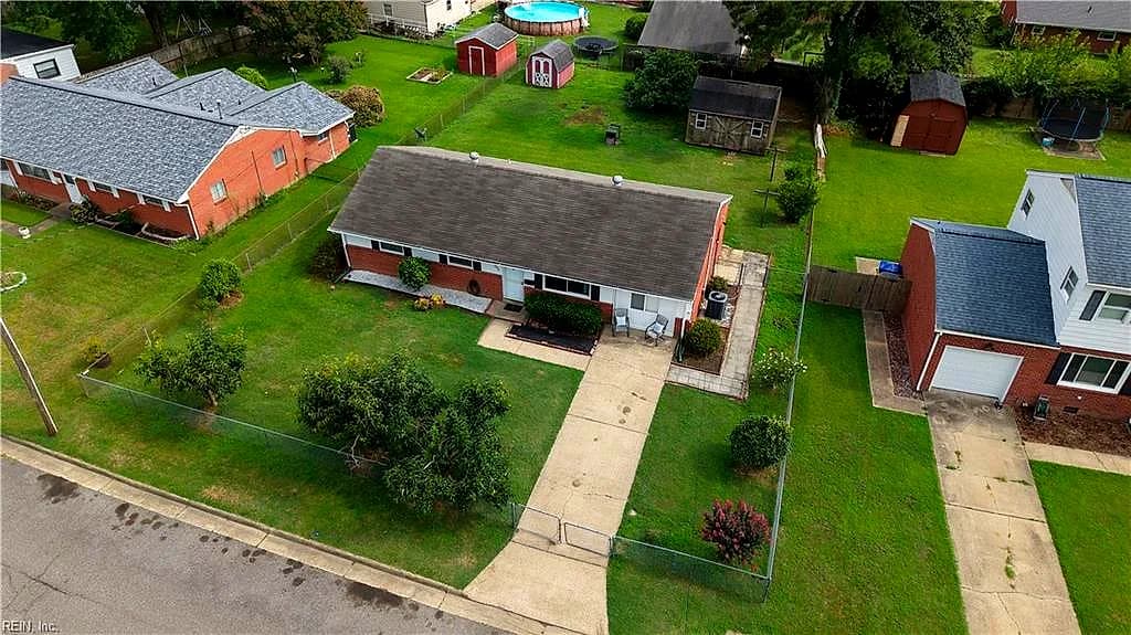 340 Curtis Tignor RD, NEWPORT NEWS VA 23608 - Photo 3