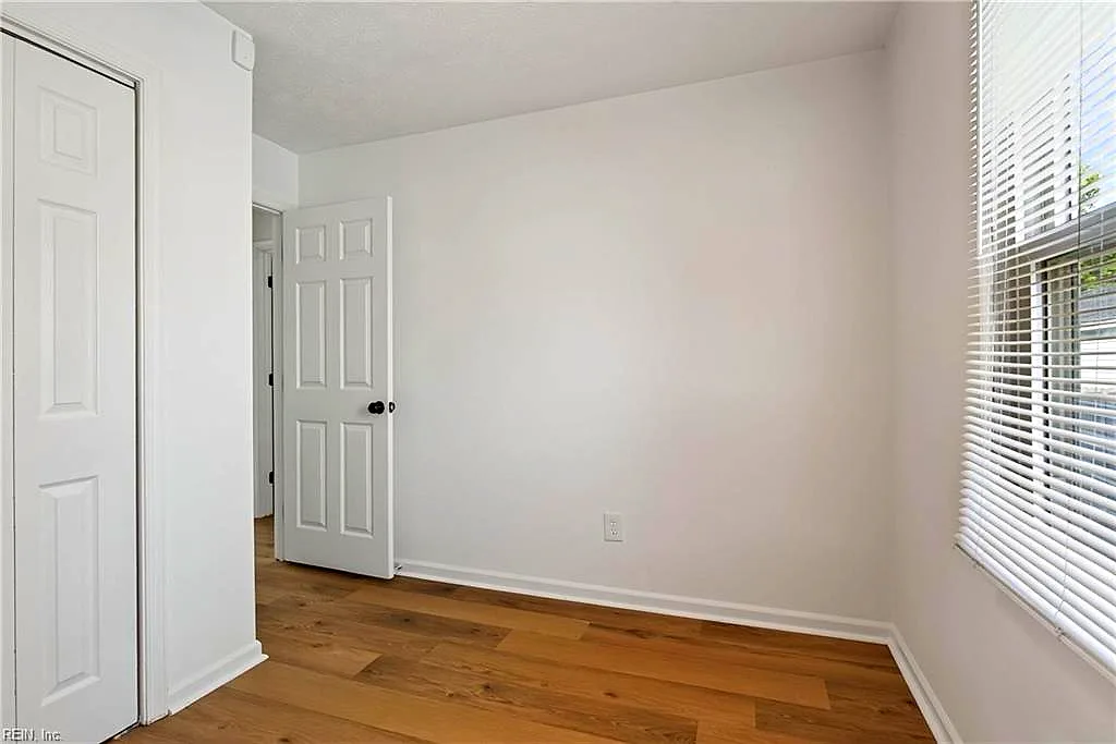 1405 Edson TER, HAMPTON VA 23663 thumb 12