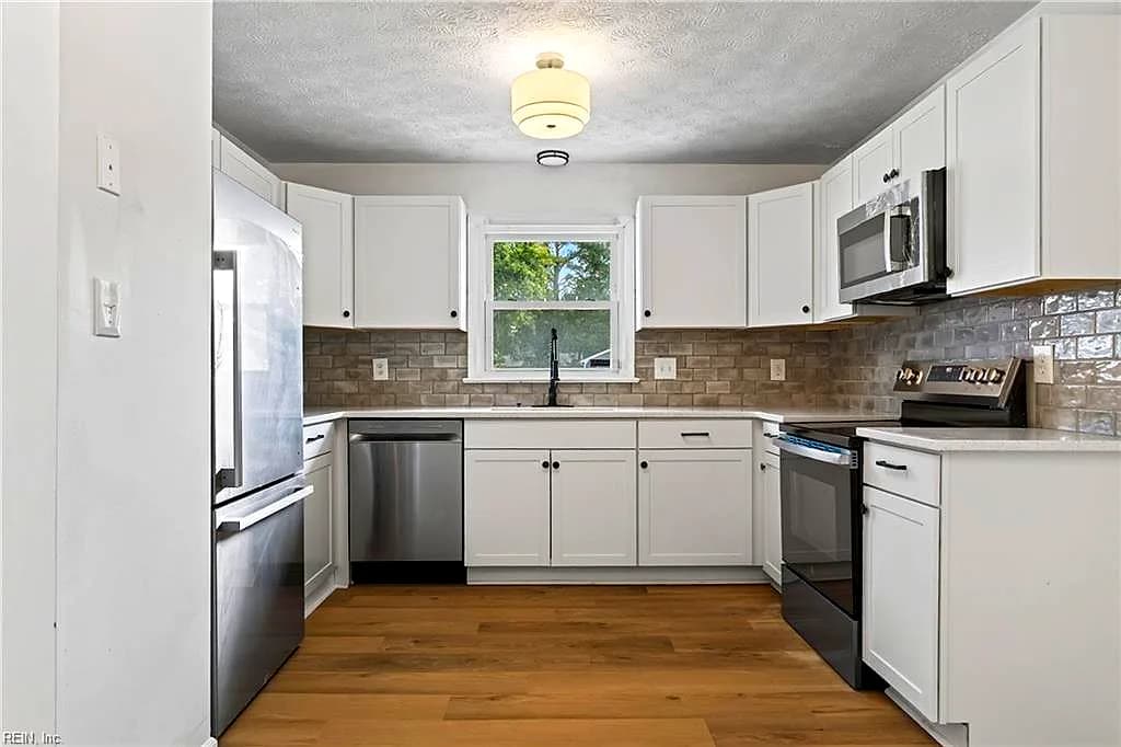 1405 Edson TER, HAMPTON VA 23663 thumb 7