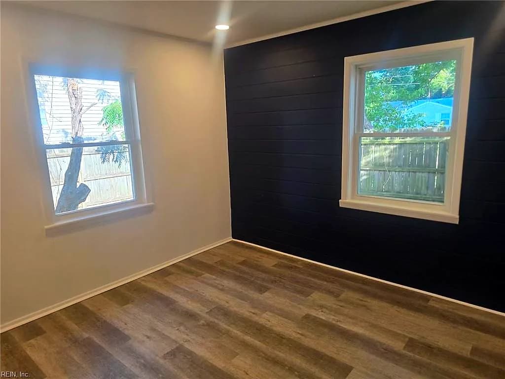 502 Draper DR, NORFOLK VA 23505 thumb 8