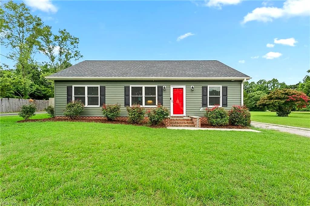 3225 Ellis LN, HAYES VA 23072 - Main photo