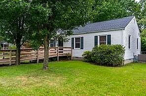 115 Patrician DR, HAMPTON VA 23666 - Photo 3
