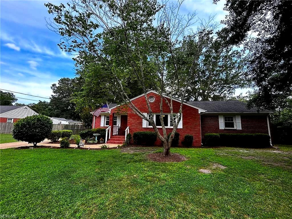 145 Hurdle Dr DR, CHESAPEAKE VA 23322 - Photo 3