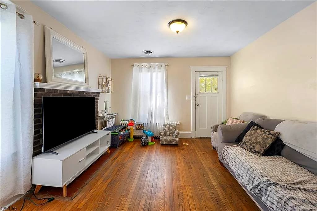 3104 Marshall AVE, NEWPORT NEWS VA 23607 thumb 12