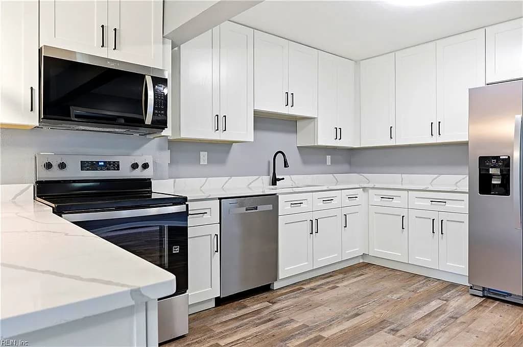 1421 Ardmore CIR, CHESAPEAKE VA 23324 thumb 6