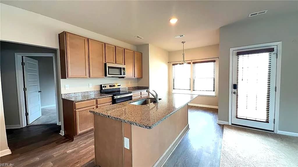 111 Honor LN, SUFFOLK VA 23434 - Photo 3