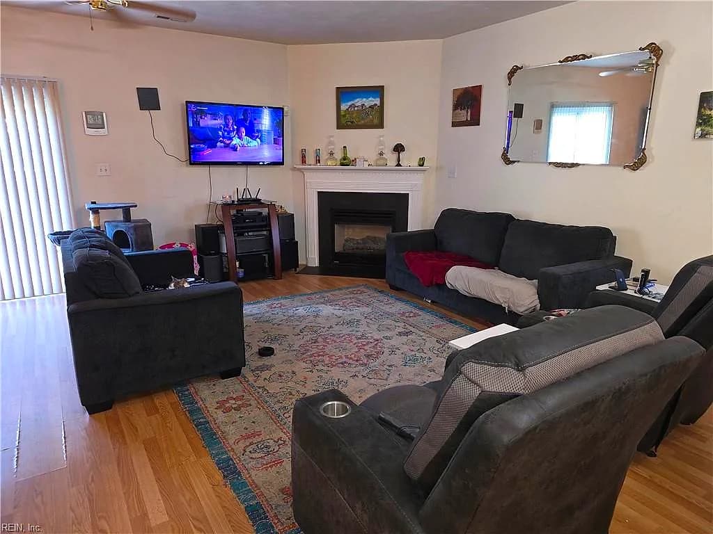 407 Belmont CIR, YORKTOWN VA 23693 thumb 9