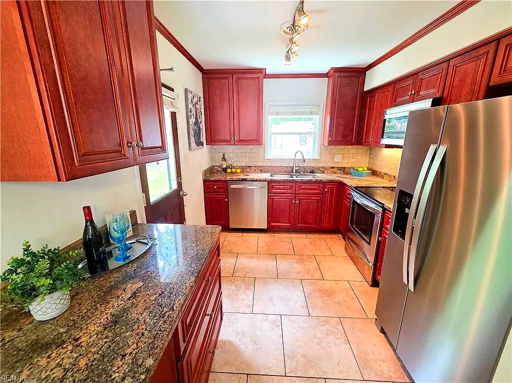 4509 Larkin ST, NORFOLK VA 23513 thumb 6