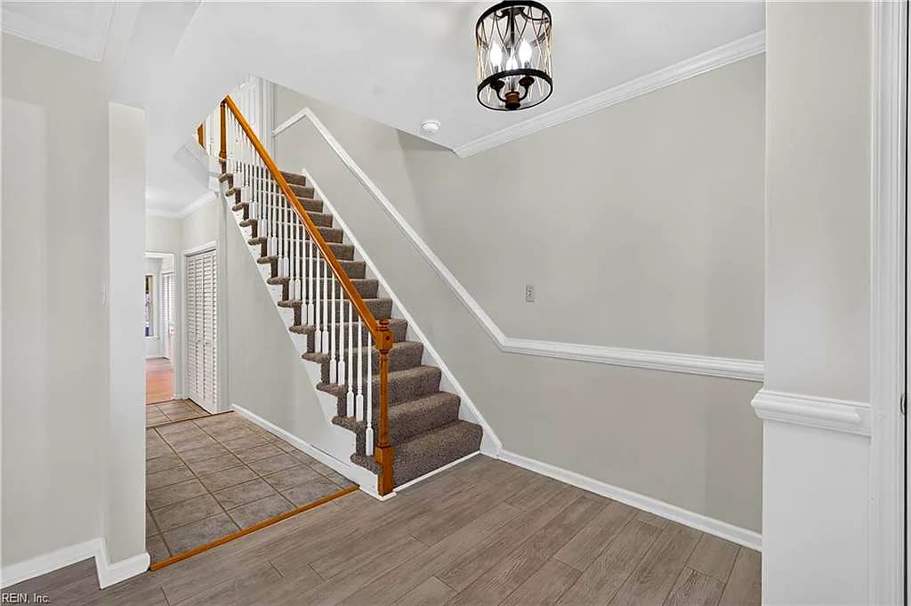 1004 Tottenham LN, VIRGINIA BEACH VA 23454 - Photo 5
