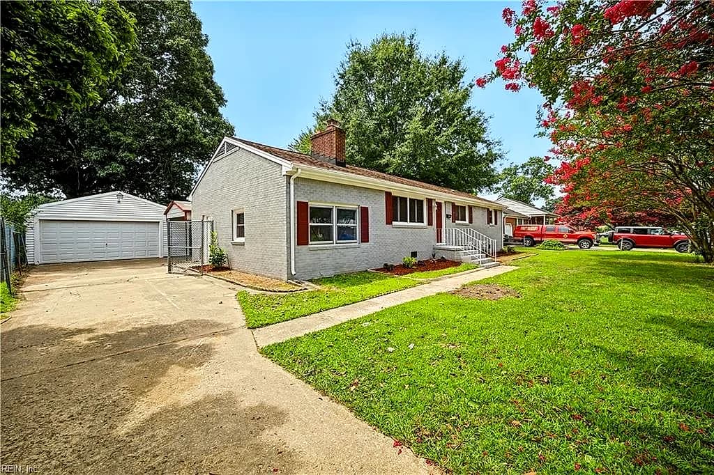 120 Southerland DR, HAMPTON VA 23669 - Photo 3