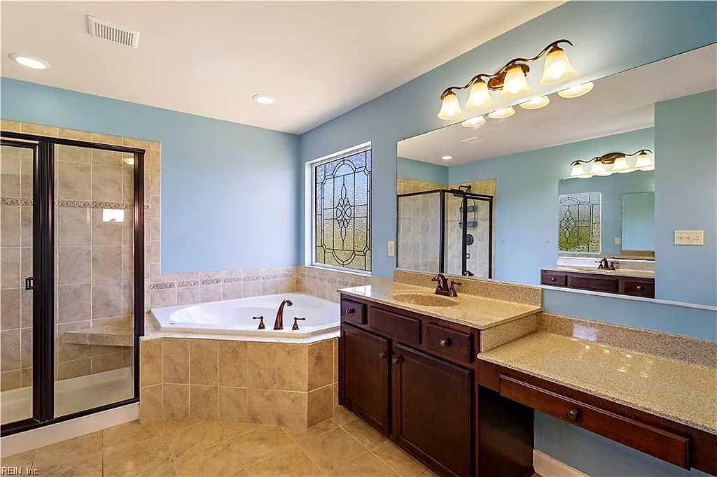 1439 Kemp Bridge DR, CHESAPEAKE VA 23320 - Photo 3