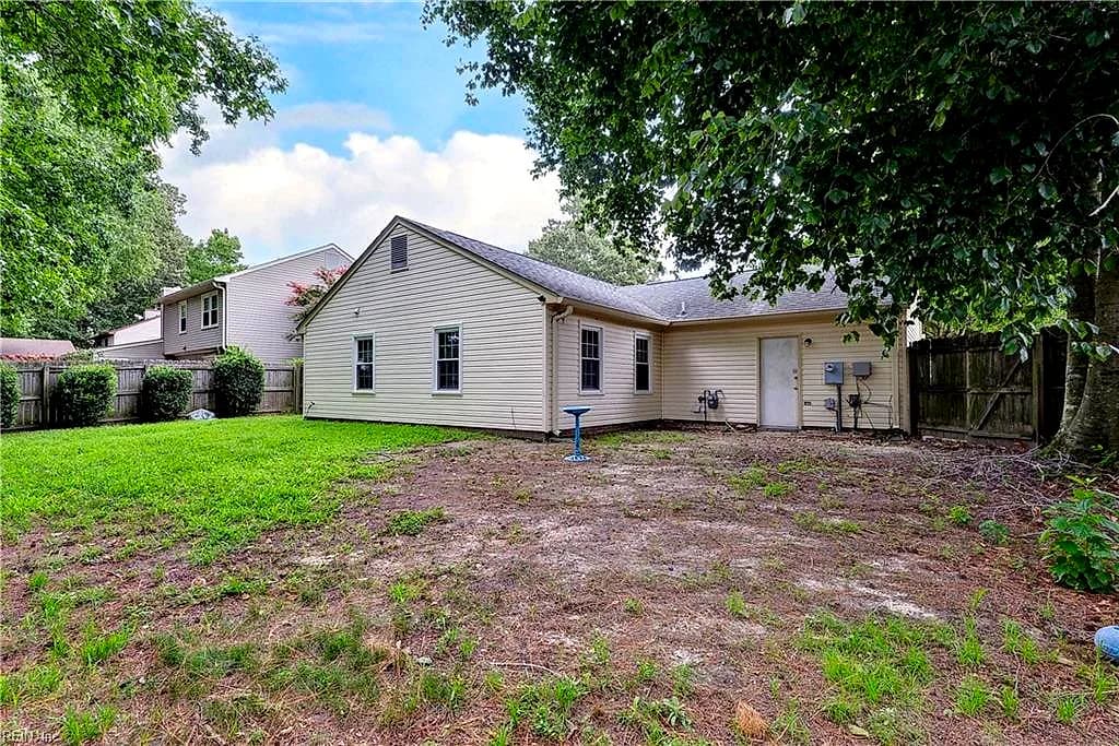 733 Gunby RD, NEWPORT NEWS VA 23601 - Photo 5