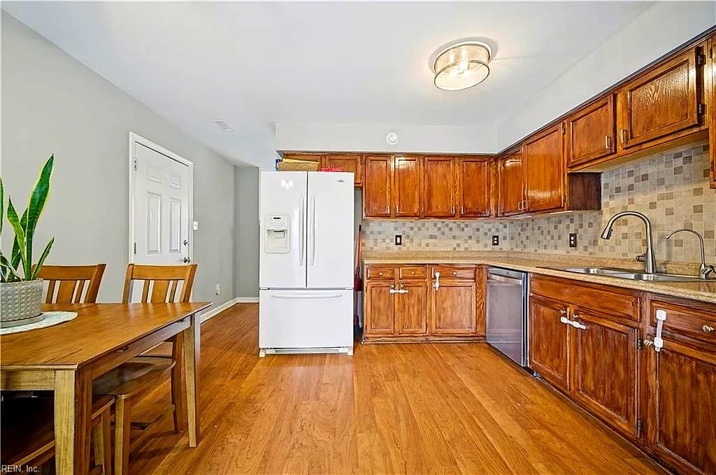 445 Glenrock RD, NORFOLK VA 23502 thumb 7