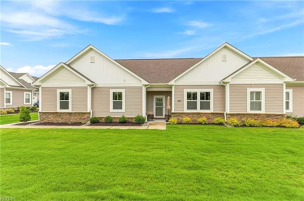 1026 Paragon WAY #C, SUFFOLK VA 23435 - Main photo
