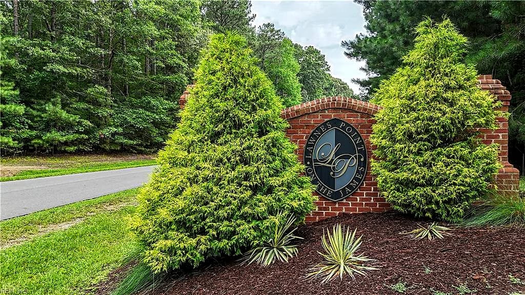 1194 Lawnes Neck DR, SMITHFIELD VA 23430 thumb 7