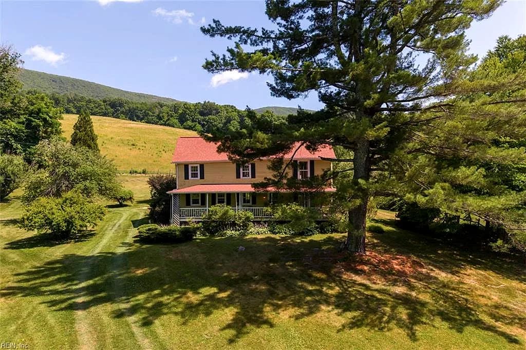 531 Lowland Farm RD, HOT SPRINGS VA 24445 - Photo 2