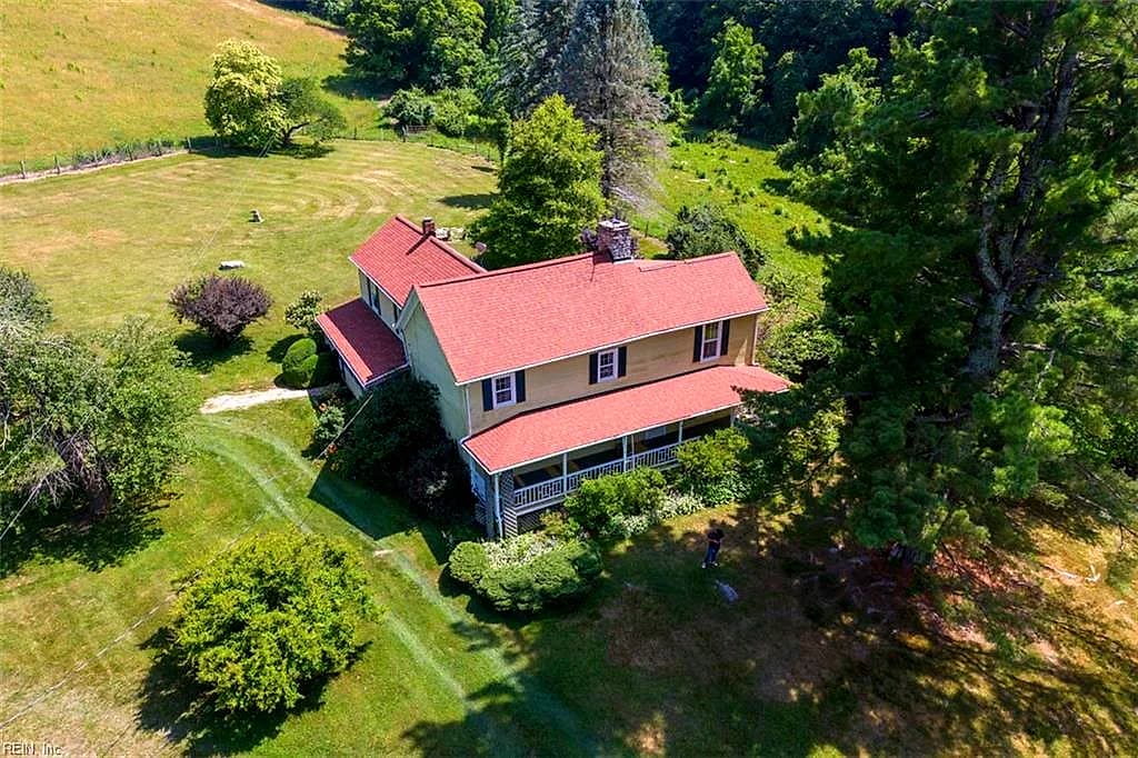 531 Lowland Farm RD, HOT SPRINGS VA 24445 - Photo 4