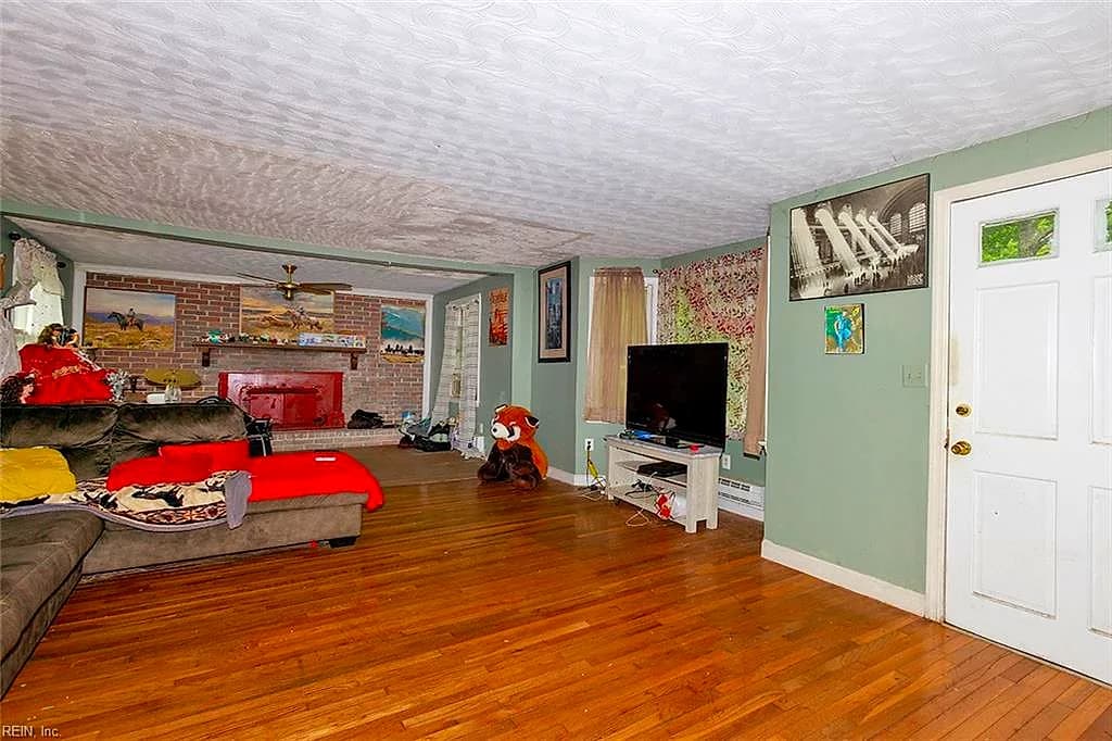 9072 Guinea RD, HAYES VA 23072 thumb 7