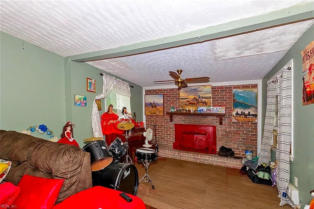9072 Guinea RD, HAYES VA 23072 thumb 9