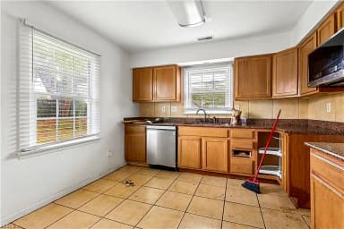 1012 Sir Gawaine DR, CHESAPEAKE VA 23323 thumb 9
