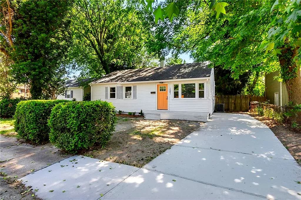 1541 Virgilina AVE, NORFOLK VA 23503 - Photo 4