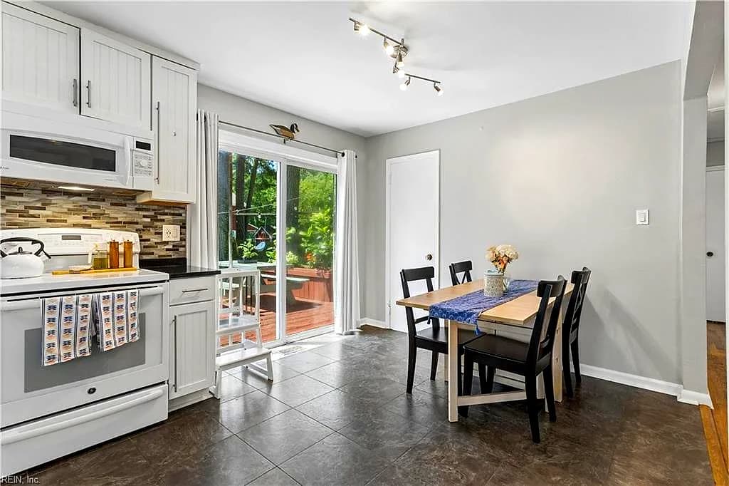 102 Temple ST, HAMPTON VA 23664 thumb 10