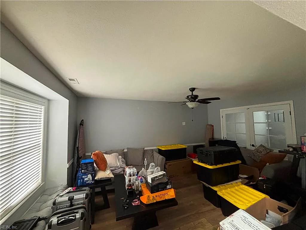 3145 Crestwood LN, VIRGINIA BEACH VA 23453 - Photo 5