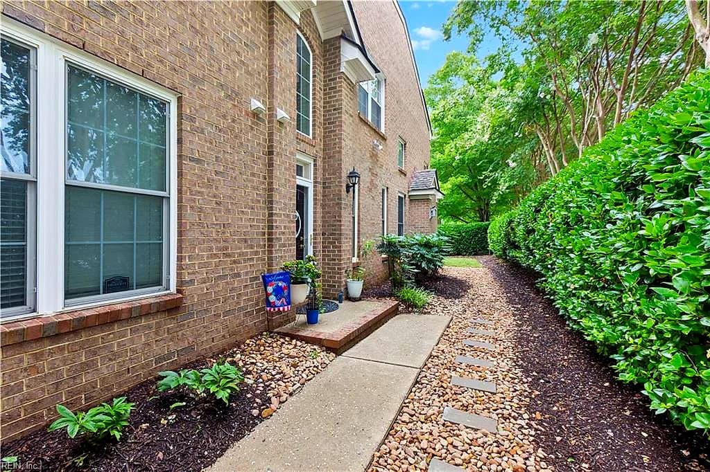 100 Bluff Terrace NONE, NEWPORT NEWS VA 23602 - Photo 3