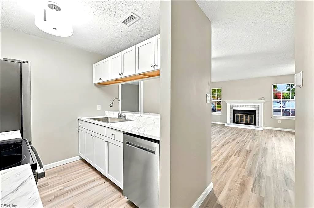 313 Thalia Station CT, VIRGINIA BEACH VA 23452 thumb 8