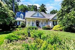 2901 Thomas Smith LN, WILLIAMSBURG VA 23185 - Photo 4