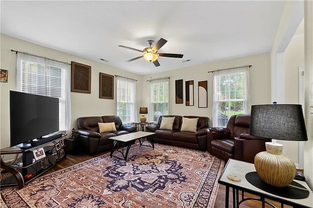 1115 Warrington BLVD, CHESAPEAKE VA 23320 - Photo 4