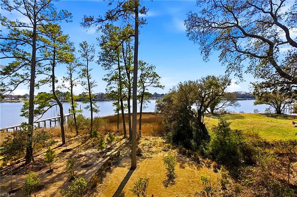 3017 Pretty Lake AVE, NORFOLK VA 23518 - Photo 4