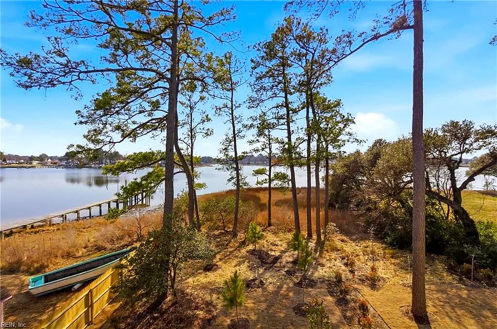 3019 Pretty Lake AVE, NORFOLK VA 23518 - Photo 5