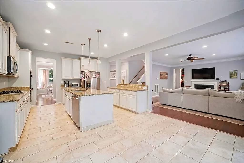 126 Torrington CIR, SUFFOLK VA 23436 thumb 9