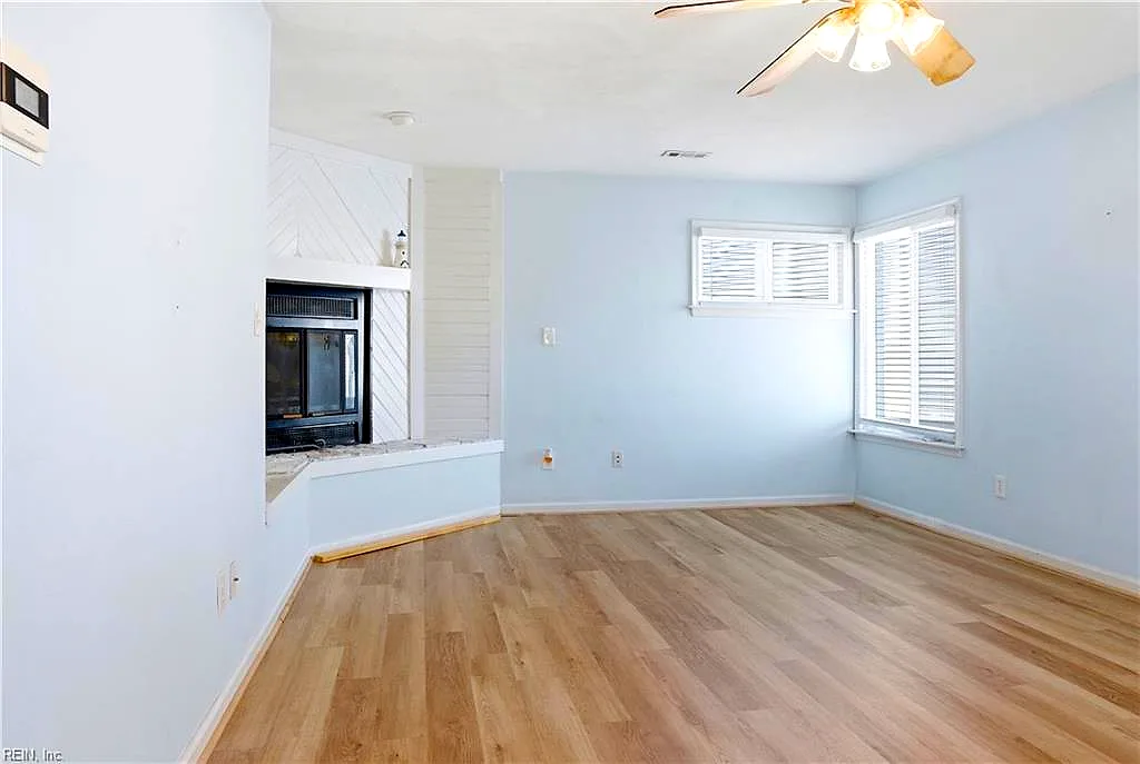 910 E Ocean View AVE #5, NORFOLK VA 23503 - Photo 4