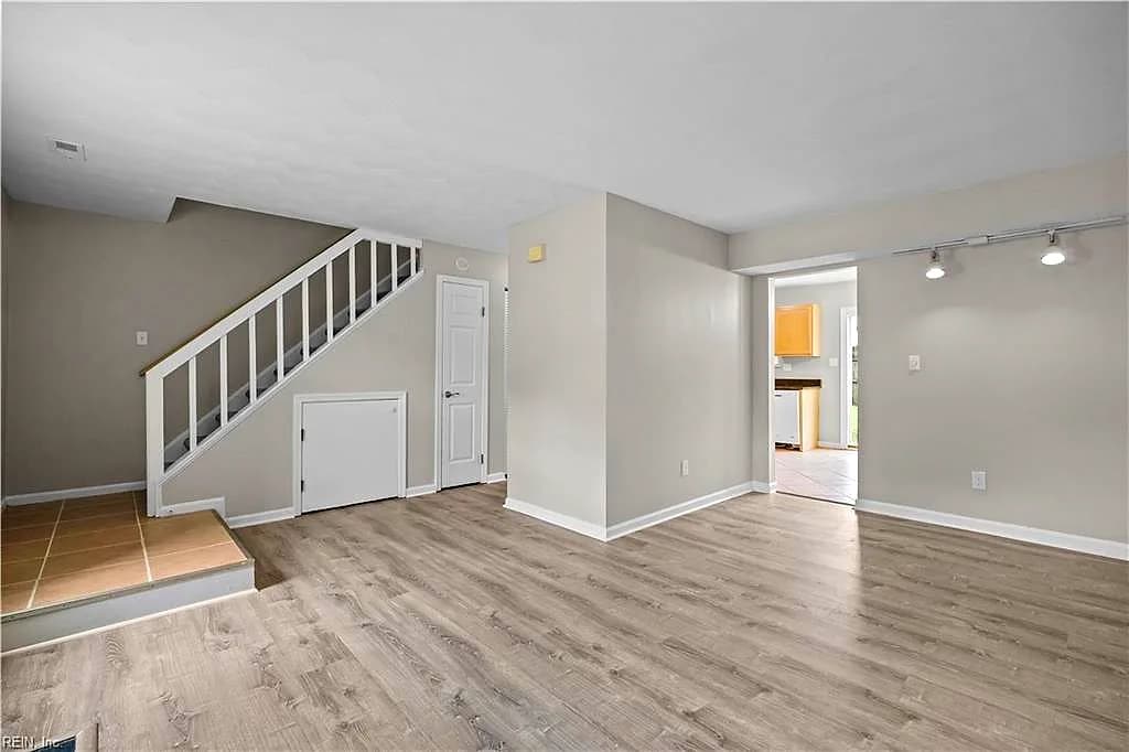 3305 Scarborough WAY, VIRGINIA BEACH VA 23453 - Photo 4