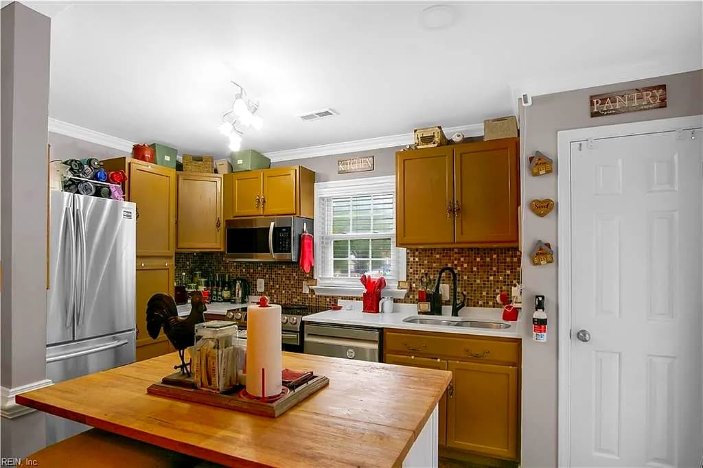 103 Turnbridge LN #H, YORKTOWN VA 23693 thumb 7