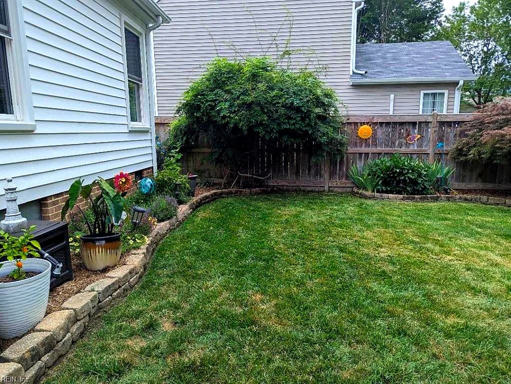 101 Seagrams CT, YORKTOWN VA 23693 thumb 12