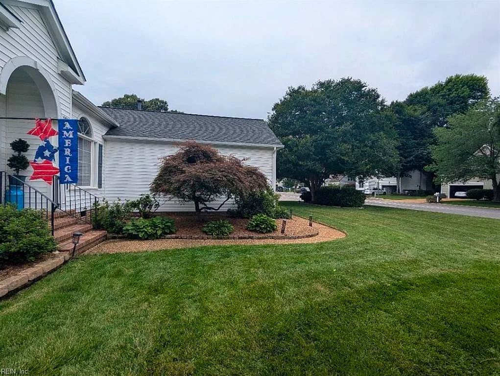 101 Seagrams CT, YORKTOWN VA 23693 - Photo 4