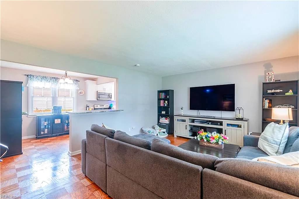 409 Elmont RD, VIRGINIA BEACH VA 23452 thumb 6